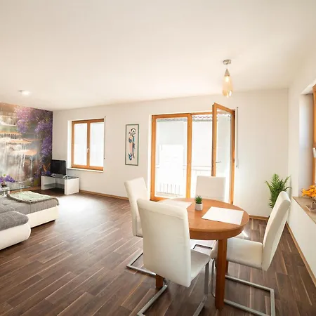 Apartment Fewo Lauda